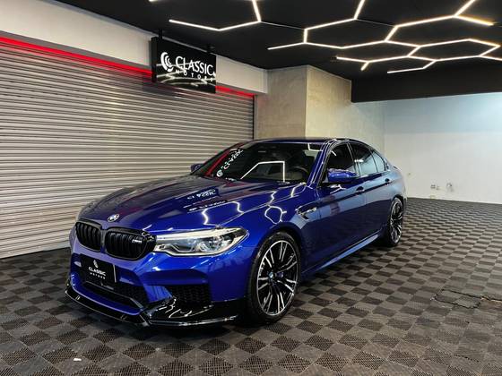 BMW M5 4.4 V8 TWIN POWER M XDRIVE STEPTRONIC BMW M5 4.4 V8 TWIN POWER M XDRIVE STEPTRONIC